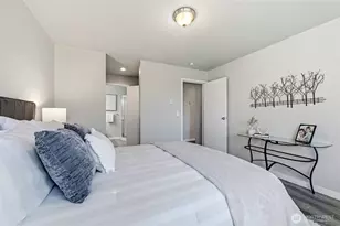 12543 NE 23rd Pl, Bellevue, WA 98005 - Photo 17