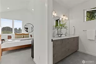 4218 Latona Ave NE, Seattle, WA 98105 - Photo 17