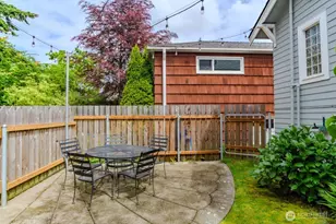 9017 5th Ave NE, Seattle, WA 98115 - Photo 17