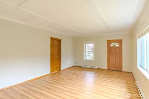 9017 5th Ave NE, Seattle, WA 98115 - Photo 7