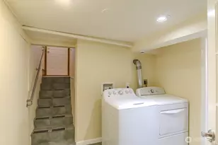 9017 5th Ave NE, Seattle, WA 98115 - Photo 19