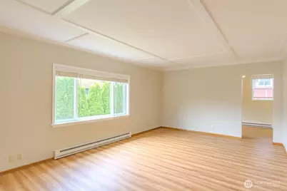 9017 5th Avenue NE, Seattle, WA 98115 - Photo 3