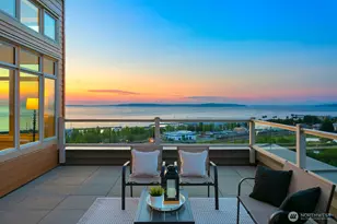 55 Pine St, Edmonds, WA 98020 - Photo 3