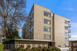 912 3rd Ave W, Seattle, WA 98119 - Photo 25