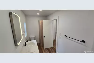 511 E Fourth Street, Port Angeles, WA 98362 - Photo 15