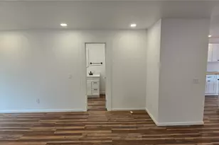 511 E 4th St, Port Angeles, WA 98362 - Photo 23