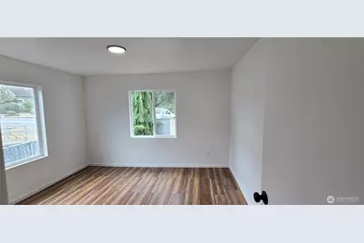 511 E Fourth Street, Port Angeles, WA 98362 - Photo 7