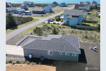 1439 Diamond Head Avenue SW, Ocean Shores, WA 98569 - Photo 33