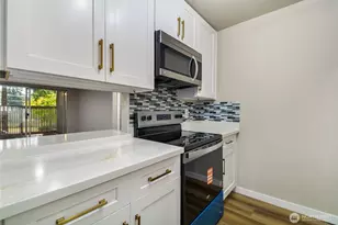 4805 180th St SW, Lynnwood, WA 98037 - Photo 7