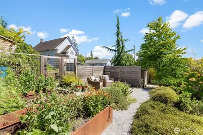 4048 37th Avenue S, Seattle, WA 98118 - Photo 33