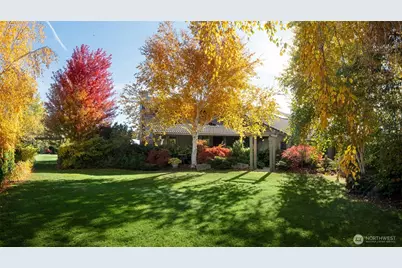 7610 Scenic Drive, Yakima, WA 98908 - Photo 3