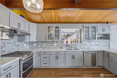 11020 Rainier Avenue S, Seattle, WA 98178 - Photo 19