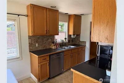 709 South Street SE, Tumwater, WA 98501 - Photo 13