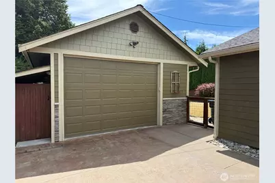 709 South Street SE, Tumwater, WA 98501 - Photo 5