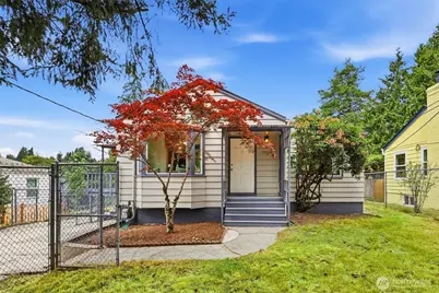 10713 15th Avenue NE, Seattle, WA 98125 - Photo 1