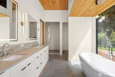 6620 NE Seabold Road, Bainbridge Island, WA 98110 - Photo 17