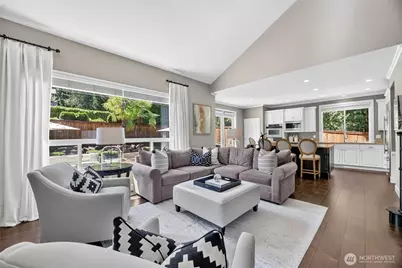 25817 NE 4th Place, Sammamish, WA 98074 - Photo 15