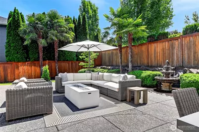 25817 NE 4th Place, Sammamish, WA 98074 - Photo 33