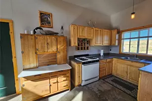24414 Seven Springs Dairy Road E, Harrington, WA 99134 - Photo 5