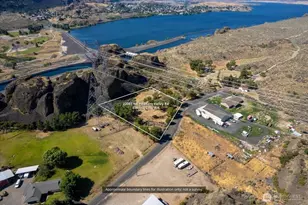 22007 NE Pleasant Valley Rd, Grand Coulee, WA 99133 - Photo 1
