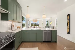 3442 13th Ave W, Seattle, WA 98119 - Photo 3