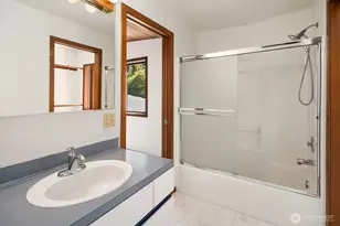 4835 Forest Ave SE, Mercer Island, WA 98040 - Photo 25