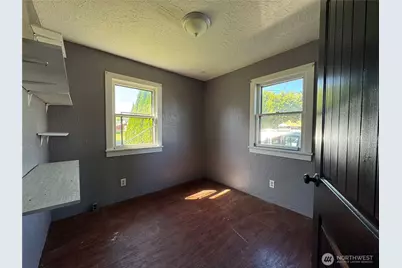 4727 Ocean Beach Highway, Longview, WA 98632 - Photo 7
