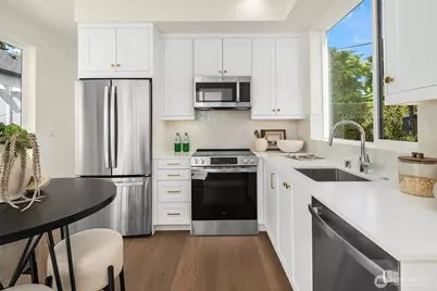 3446 13th Avenue W #B, Seattle, WA 98119 - Photo 3