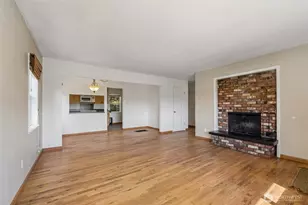 10235 33rd Ave SW, Seattle, WA 98146 - Photo 3