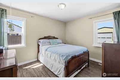 808 S Hawthorne Street, Tacoma, WA 98465 - Photo 11