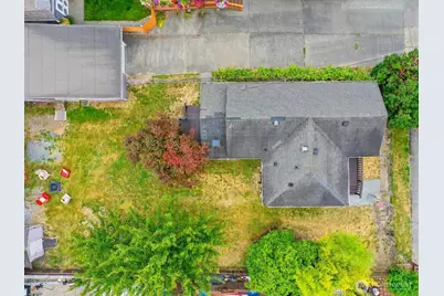 8848 13th Avenue SW, Seattle, WA 98106 - Photo 31