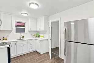 8848 13th Ave SW, Seattle, WA 98106 - Photo 9