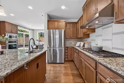 21056 SE 6th Place, Sammamish, WA 98074 - Photo 15