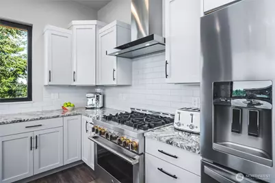 3950 Rock Ridge Parkway, Anacortes, WA 98221 - Photo 11