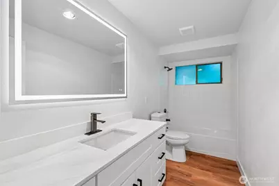 1508 NE Brockman Place, Seattle, WA 98125 - Photo 9