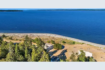 13874 Lavigne Court NE, Bainbridge Island, WA 98110 - Photo 35
