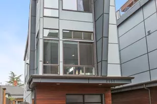 2050 NW 64th St, Seattle, WA 98107 - Photo 3