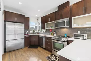 2050 NW 64th St, Seattle, WA 98107 - Photo 17