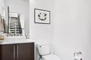 2050 NW 64th St, Seattle, WA 98107 - Photo 23