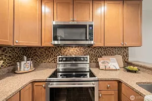 2591 E Madison St, Seattle, WA 98112 - Photo 3