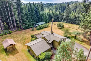 7750 NE Bergman Rd, Bainbridge Island, WA 98110 - Photo 3