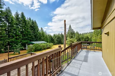 7750 NE Bergman Road, Bainbridge Island, WA 98110 - Photo 11