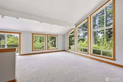 7750 NE Bergman Road, Bainbridge Island, WA 98110 - Photo 17