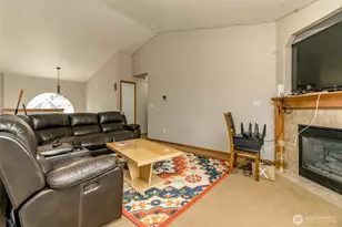 18339 71st Ave E, Puyallup, WA 98375 - Photo 3
