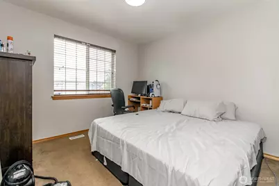 18339 71st Avenue E, Puyallup, WA 98375 - Photo 13