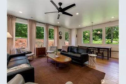 108 Lily Lane, Castle Rock, WA 98611 - Photo 15