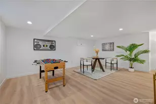 10723 Densmore Ave N, Seattle, WA 98133 - Photo 25