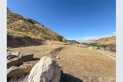 224 Hillcreek Lane, Wenatchee, WA 98801 - Photo 5