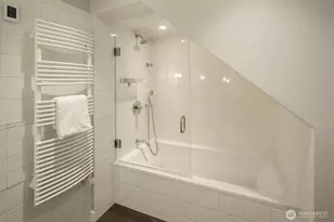 2612 1st Ave N, Seattle, WA 98109 - Photo 25
