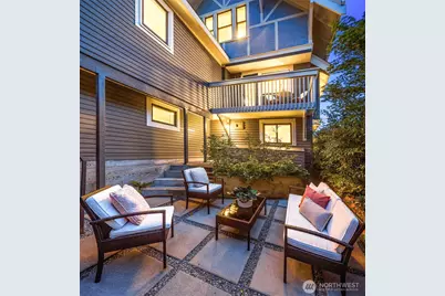 2612 1st Avenue N, Seattle, WA 98109 - Photo 29